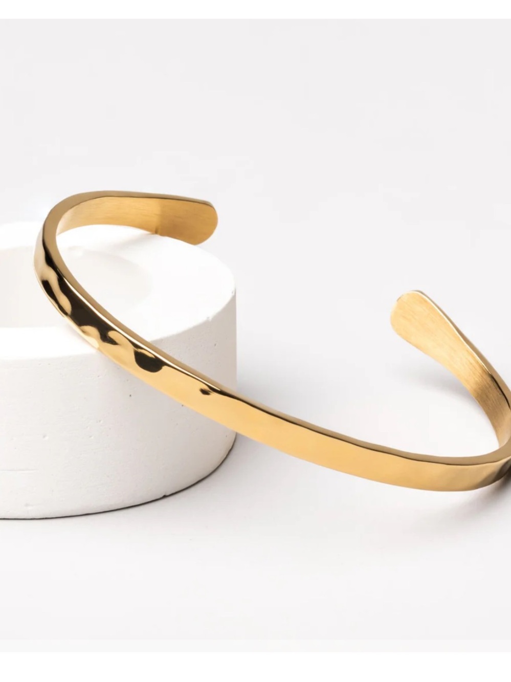 ATOLEA HAMMERED CUFF 14K GOLD PLATED NWT
